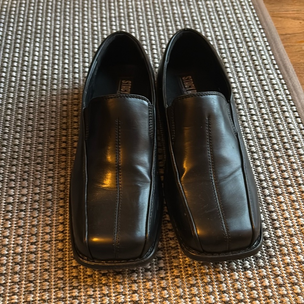 Men’s dress shoes